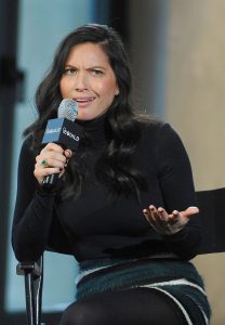 美籍华裔混血美女Olivia Munn厚黑丝大腿高跟鞋（第35张/共49张）