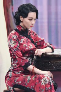 张馨予和张钧甯穿复古旗袍同台飙演技（第3张/共8张）
