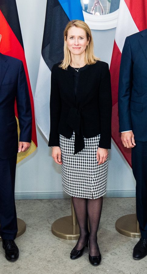 爱沙尼亚美女总理Kaja Kallas腿穿黑丝出席外交活动（第9张/共10张）