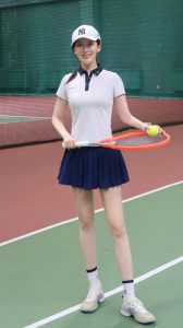 网球美少女朱梓橦白嫩细长的美腿（第1张/共9张）