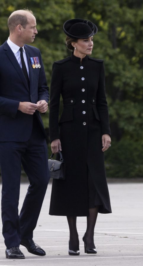 Kate Middleton黑丝袜高跟活动照（第4张/共4张）