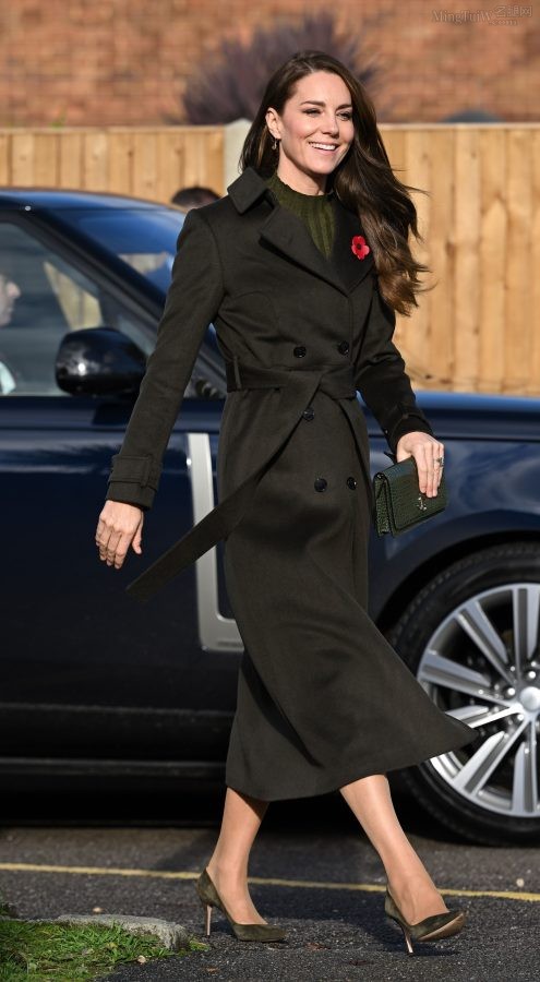 Kate Middleton腿穿质感肉色丝袜外出被拍（第1张/共10张）
