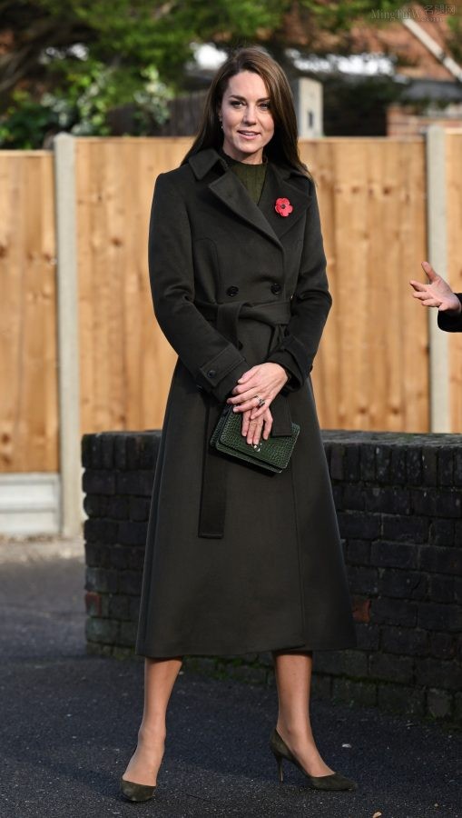 Kate Middleton腿穿质感肉色丝袜外出被拍（第2张/共10张）