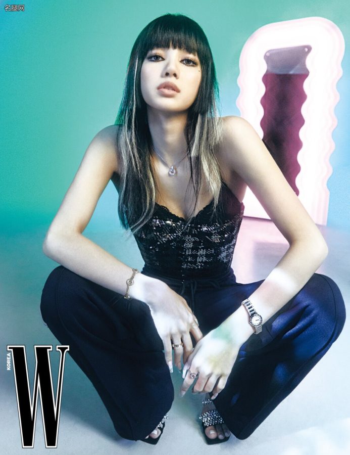 《W Korea》杂志LISA美腿冷酷写真大片（第5张/共8张）